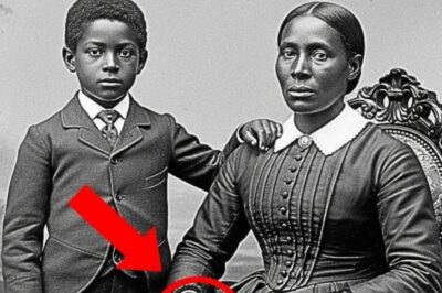 It Was Just a Photo of a Mother and Son in 1885 — But Their Hands Reveal a Dark Secret