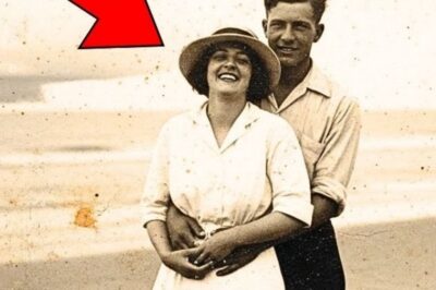 This couple’s vacation photo looked beautiful — until the storm arrived — 1903