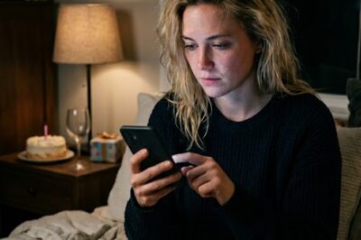 ON MY BIRTHDAY, MY SISTER REDIRECTED EVERYONE TO HER PROMOTION PARTY. NINE MINUTES LATER, DAD ADDED THE $3,800 DINNER TO MY CARD. I REPLIED, “NOTED.” BY 2:47 A.M., THE FAMILY CHAT HAD THE FULL TIMELINE.