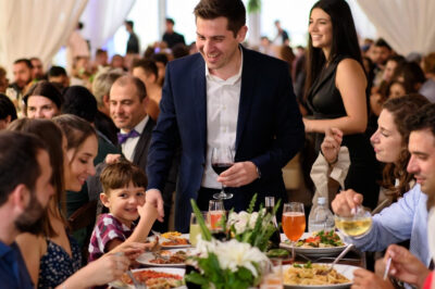 Family Gave Me ‘Children’s Menu’ At Wedding – Until The Hotel Owner Called Me Boss.